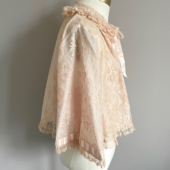 Vintage Odette Barsa Peach Cropped Lace Satin Trim Bolero Shawl Bed Jacket - S/M - Picture 4 of 9